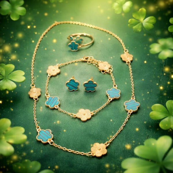 Green Clover Lariat Necklace